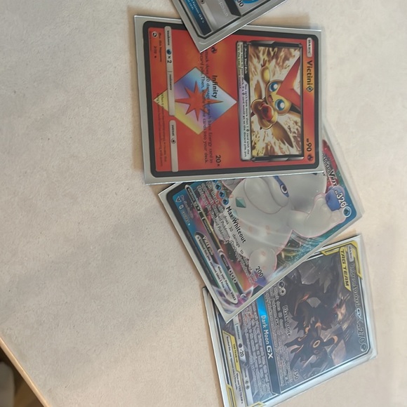 Pokémon Cards - Picture 4 of 4